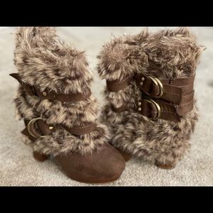 Great condition.. worn twice